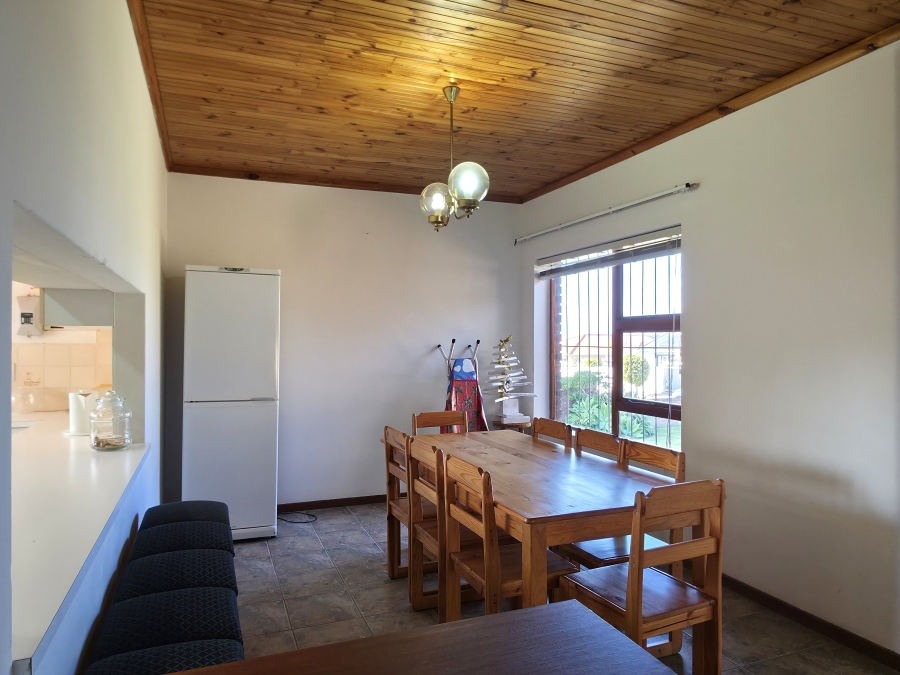 4 Bedroom Property for Sale in Noorsekloof Eastern Cape